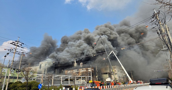 Cháy nhà máy phụ tùng ô tô ở Hàn Quốc, 14 người mất tích