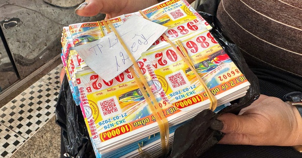 Vòng xoáy vé số 'mua đứt bán đoạn': Có 'luật ngầm' tự hiểu và tự sợ