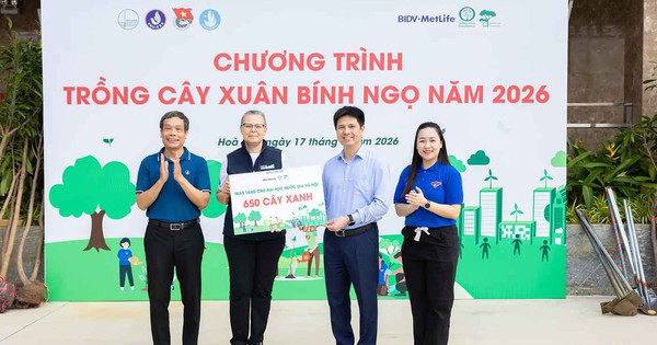 BIDV MetLife tham gia trồng 650 cây xanh tại Đại học Quốc gia Hà Nội