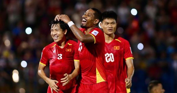 Bảng xếp hạng FIFA bất ngờ cập nhật: Việt Nam chính thức tăng 5 bậc nhờ được AFC xử thắng Malaysia