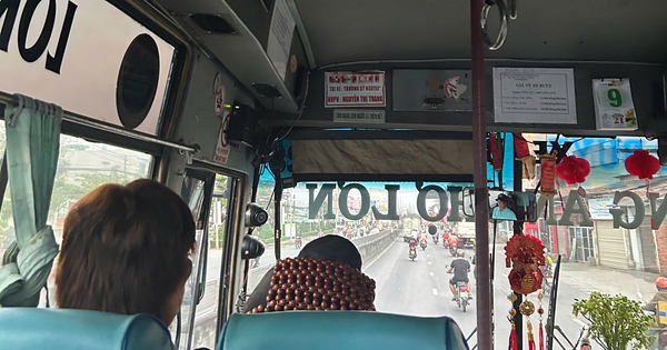 Thu 40.000 đồng/vé, tuyến xe buýt Tân An - Chợ Lớn bị 'tuýt còi'