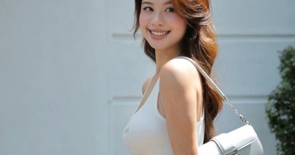 Túi baguette mang biểu tượng thời trang Y2K quay trở lại mạnh mẽ