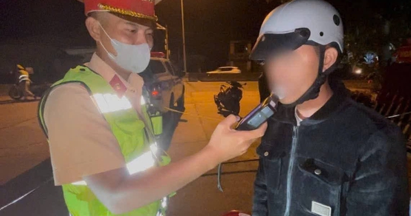 CSGT Đà Nẵng mật phục, phát hiện hàng loạt tài xế vi phạm nồng độ cồn