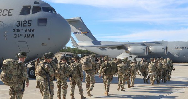 Rộ tin Mỹ điều hàng ngàn binh sĩ sư đoàn dù tinh nhuệ sang Trung Đông