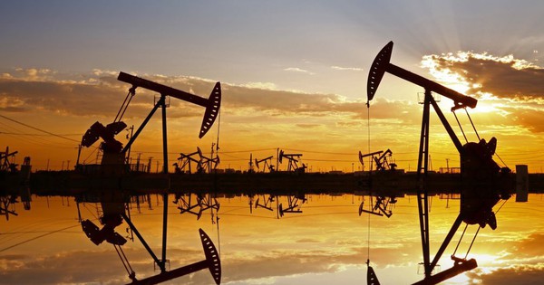 Giá xăng dầu hôm nay 24.3.2026: Lao dốc 11% sau tin Mỹ hoãn tấn công Iran