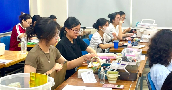 Tốt nghiệp ngành kiến trúc có được công nhận là kiến trúc sư ngay?