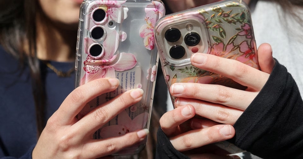 Anh thí điểm hạn chế mạng xã hội với trẻ em