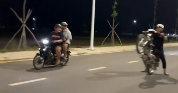 Xử lý nhóm thiếu niên 'bốc đầu' xe máy, quay clip đăng mạng xã hội