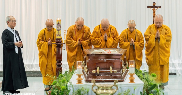 Các đoàn tôn giáo viếng Đức Hồng y Gioan Baotixita Phạm Minh Mẫn