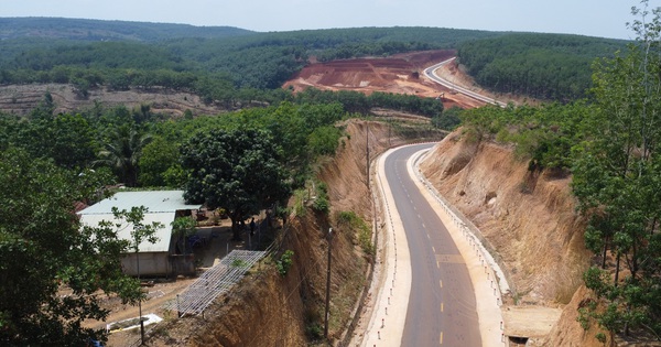 Thêm nhà dân chênh vênh bên mép vực ở Đồng Nai: UBND xã xác nhận Báo Thanh Niên phản ánh đúng