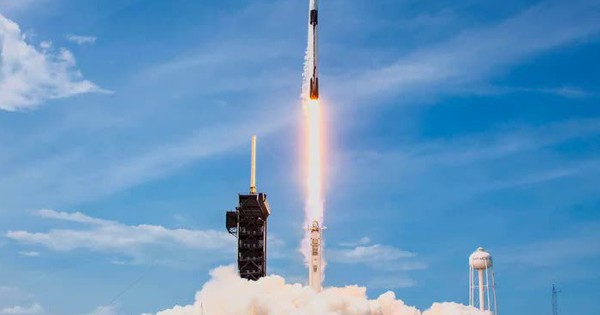 Starlink đạt mốc 10.000 vệ tinh trên quỹ đạo