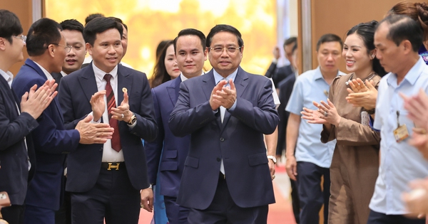 Thủ tướng kêu gọi doanh nghiệp đồng hành đạt mục tiêu tăng trưởng 2 con số giai đoạn 2026-2030