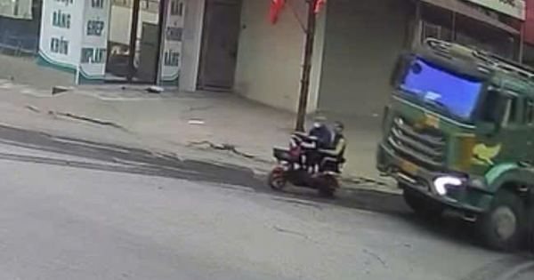 Hưng Yên: Tài xế xe ‘hổ vồ’ tông chết 2 người vì mải nghe điện thoại