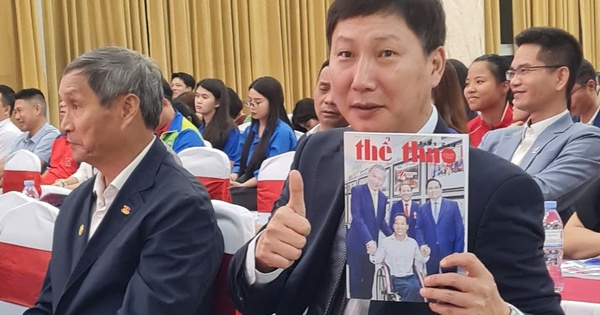 HLV Kim Sang-sik nói lời xúc động nhân Ngày Thể thao Việt Nam