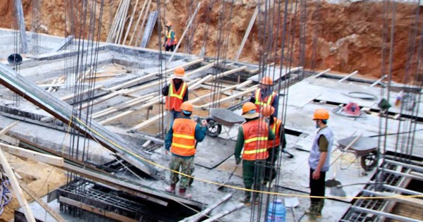 Đà Nẵng: Huy động lực lượng vũ trang xây dựng 6 trường nội trú vùng biên