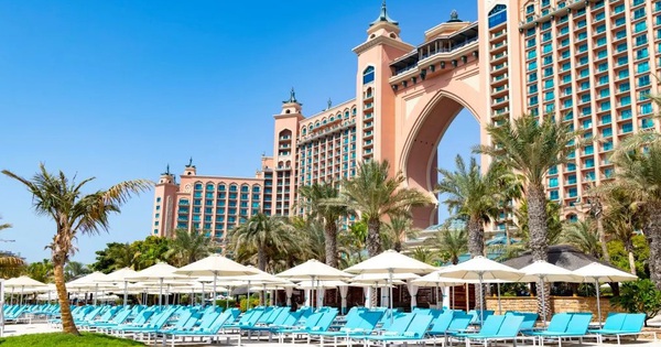 Du khách nhà giàu cũng choáng vì giá cả tăng cao