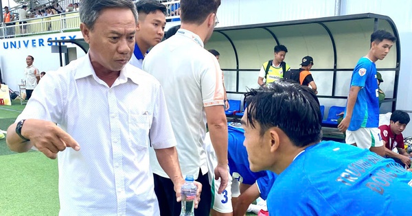 Ông Phạm Công Lộc dẫn dắt đội Trường ĐH Đồng Tháp thay HLV châu Âu