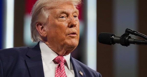 Ông Trump cảnh báo NATO liên quan eo biển Hormuz?