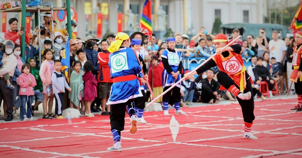 Nhân dân là trung tâm trong hưởng thụ văn hóa