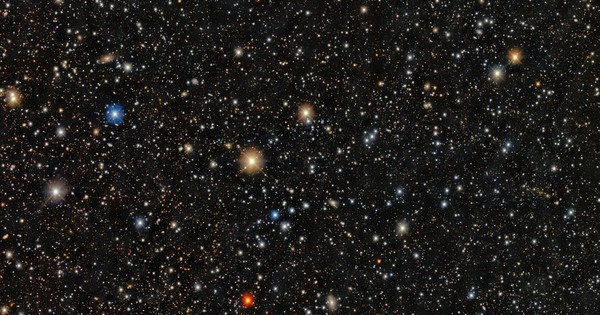 Manh mối về ánh sáng đầu tiên của vũ trụ