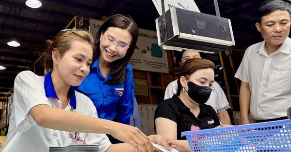 Lãnh đạo Trung ương Đoàn thăm, động viên tân binh và công nhân tại TP.HCM