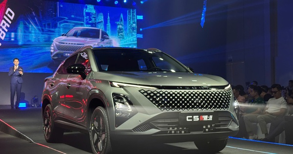 Omoda C5 Hybrid vừa trình làng Việt Nam, bản cũ đã giảm giá 'sập sàn'