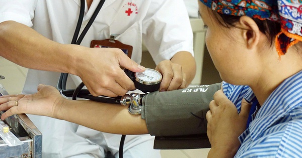 Tăng huyết áp không còn là bệnh của người lớn tuổi