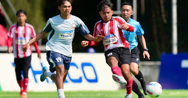 Nhà vô địch TNSV Việt Nam khởi đầu suôn sẻ