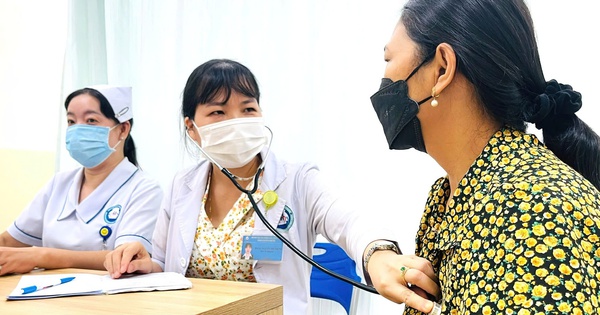 Các nước giảm trừ chi phí y tế, giáo dục trước khi nộp thuế thế nào?