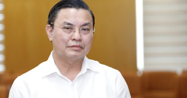 Khởi tố cựu Cục trưởng Cục Môi trường Hoàng Văn Thức