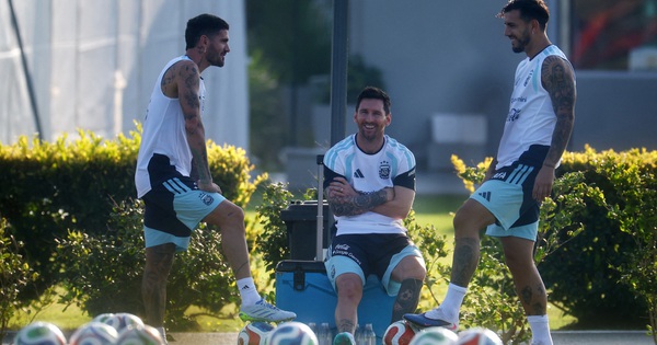 Messi thi đấu trận cuối cùng với đội tuyển Argentina trên sân nhà trước World Cup