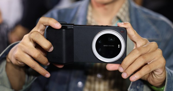 Giá smartphone tại Việt Nam bắt đầu tăng