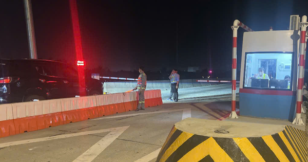 Nhiều lỗi kỹ thuật trong ngày đầu thu phí trên 2 tuyến cao tốc