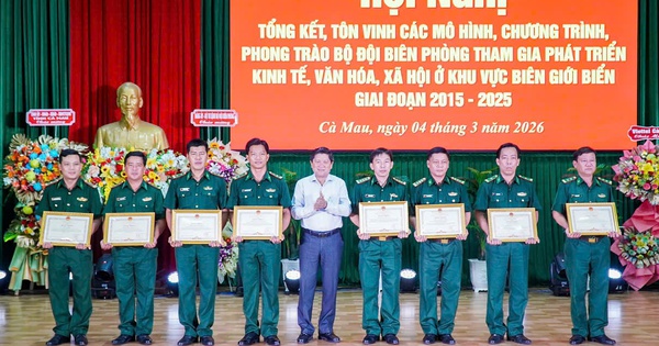 Bộ đội biên phòng Cà Mau gắn bảo vệ chủ quyền biển với sinh kế ngư dân