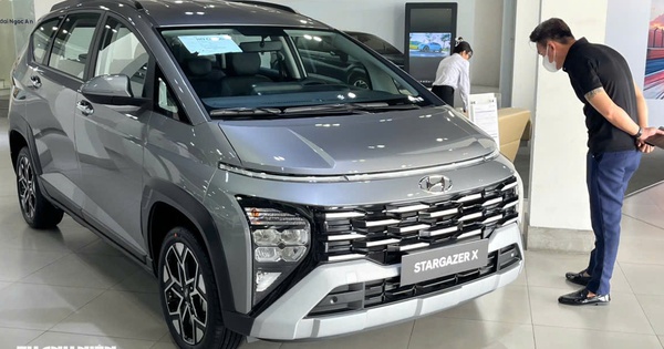 Cuộc đua giảm giá xe MPV 7 chỗ tại Việt Nam: Cạnh tranh khốc liệt, khách hàng hưởng lợi lớn