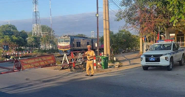 32 người bị xử phạt vì băng qua đường sắt lúc đã có tín hiệu tàu