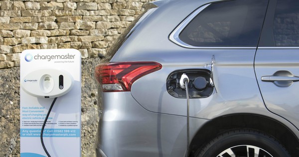 Lưu ý quan trọng khi vận hành xe hybrid sạc ngoài tại Việt Nam