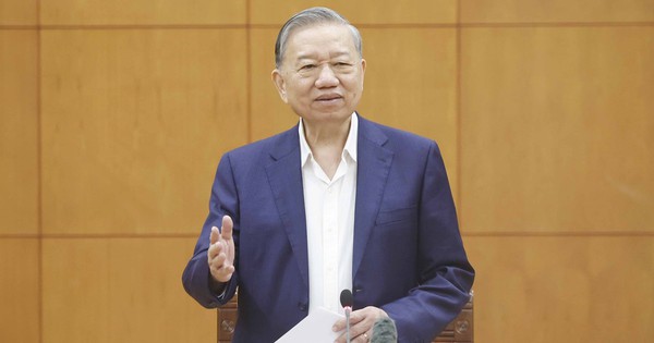 Tổng B&iacute; thư: Đ&aacute;nh gi&aacute; c&aacute;n bộ bằng kết quả v&agrave; sự h&agrave;i l&ograve;ng của nh&acirc;n d&acirc;n