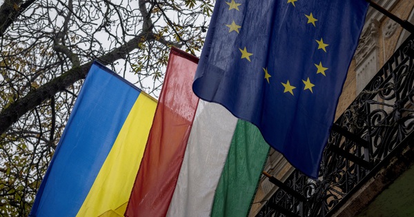 Ukraine căng thẳng với Hungary