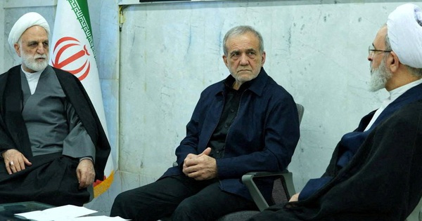 Tổng thống Iran xin lỗi, quyết định ngừng tấn công láng giềng