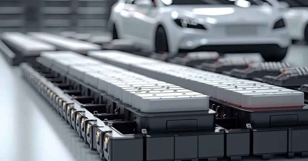 Pin thể rắn Trung Quốc có thể giúp xe điện chạy tới 1.500 km mỗi lần sạc