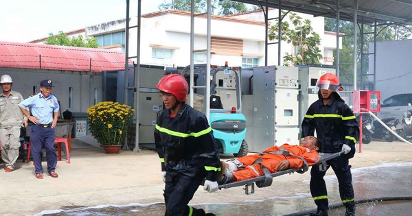 PC Quảng Ngãi thực tập phương án cứu nạn, cứu hộ tại kho vật tư
