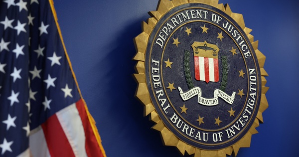FBI bắt người nghi rò rỉ thông tin mật