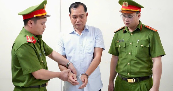 Phú Thọ: Bắt một phó chủ tịch phường liên quan 'xã hội đen'