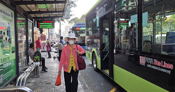 TP.HCM lấy ý kiến 3 phương án miễn vé xe buýt