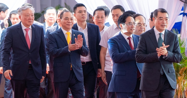 Thủ tướng bấm nút khởi công đường sắt tốc độ cao Hà Nội - Quảng Ninh