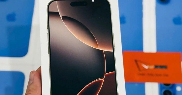 Tháng mấy iPhone 15 Pro Max và iPhone 16 Pro Max giảm giá mạnh nhất?