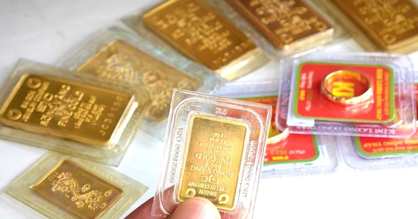 Giá vàng, giá bạc sáng 13.4 đồng loạt giảm