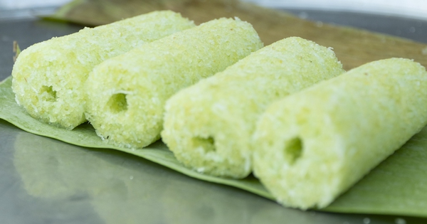 Bánh cốm ống của người Khmer: Món ăn tỏa khói nghi ngút bên ao Bà Om