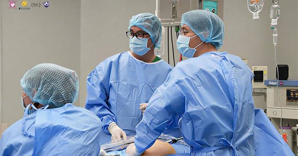 Từ Mỹ về BV Phương Châu mổ nội soi u xơ trên nền 4 lần mổ cũ